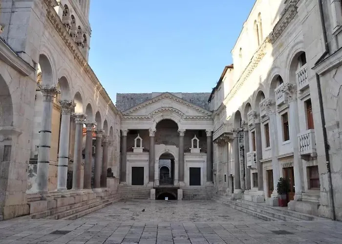 アパート アリュール スプリト